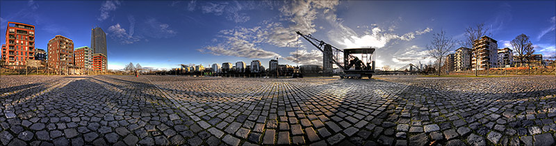 Kran am Main - mit EZB Gebäude